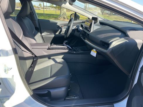 New 2026 Toyota Prius XLE image 15
