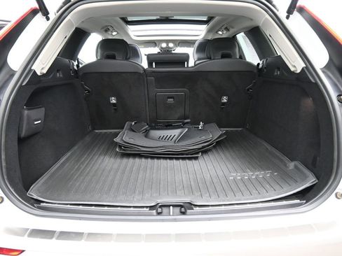 Used 2023 Volvo XC60 B5 Plus w/ Protection Package Premier image 16