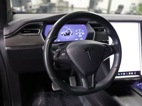 Used 2016 Tesla Model X 75D image 23