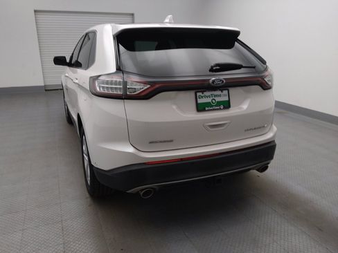 Used 2017 Ford Edge Titanium w/ Equipment Group 302A FWD image 6