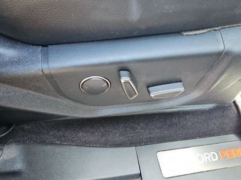 Used 2019 Ford F150 Raptor w/ Equipment Group 802A Luxury image 15