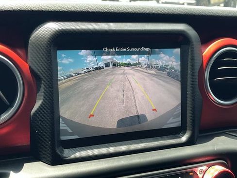 Used 2021 Jeep Wrangler Unlimited Rubicon AWD/4WD image 28