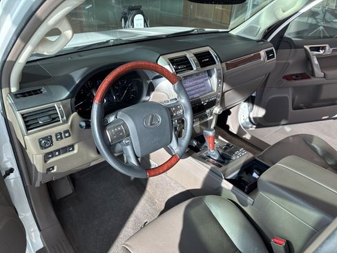 Used 2013 Lexus GX 460 Premium AWD/4WD image 17