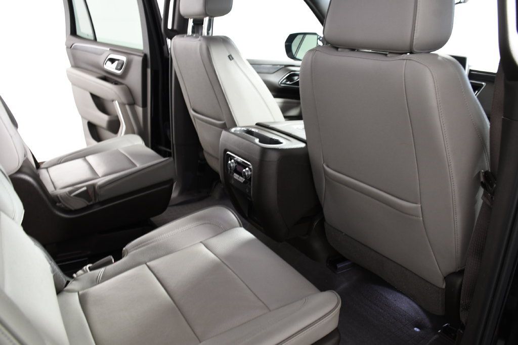 Used 2021 GMC Yukon SLT w/ SLT Premium Package AWD/4WD image 22
