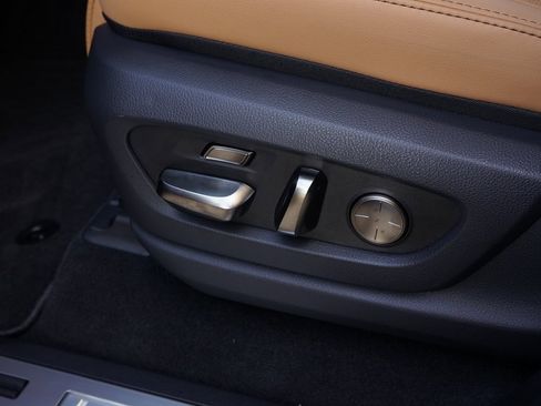 Used 2026 Lexus LX 600 4WD w/ Luxury Package image 32