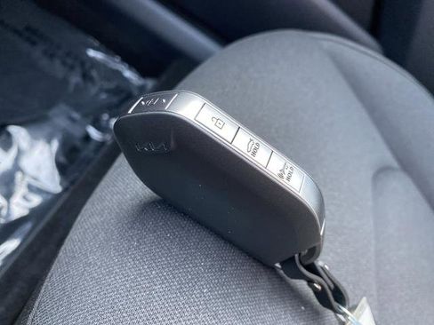 New 2026 Kia K4 LXS image 26