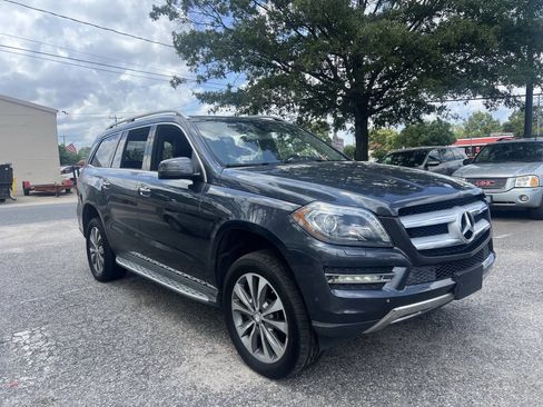 Used 2015 Mercedes-Benz GL 450 4MATIC image 3