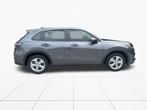 Used 2025 Honda HR-V LX image 9
