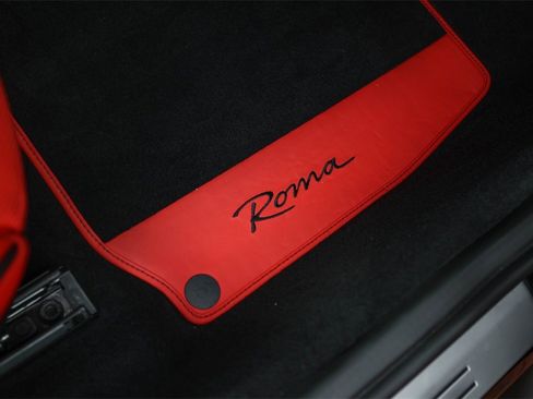 Certified 2022 Ferrari Roma image 40