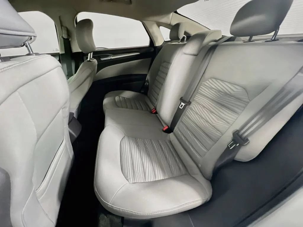 Used 2016 Ford Fusion S FWD image 23