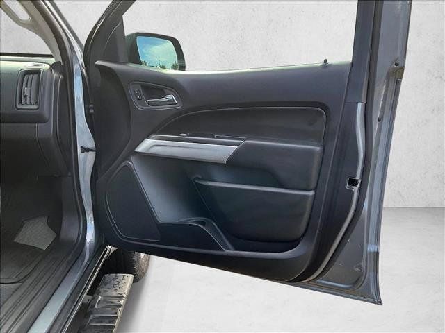 Used 2022 Chevrolet Colorado LT RWD image 18