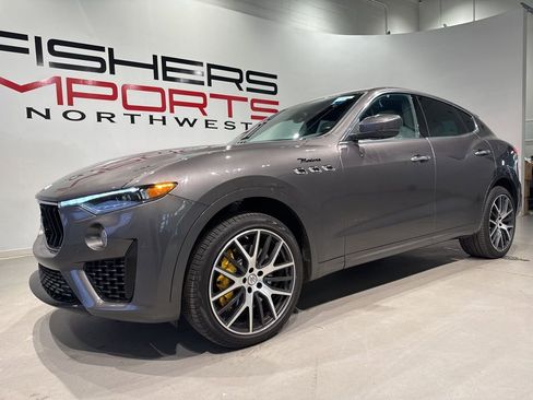 Used 2022 Maserati Levante Modena image 9
