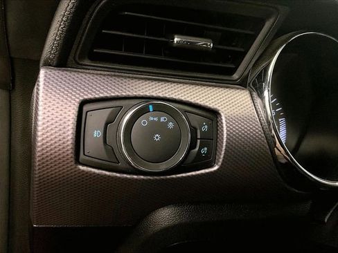 Used 2017 Ford Mustang Coupe RWD image 29