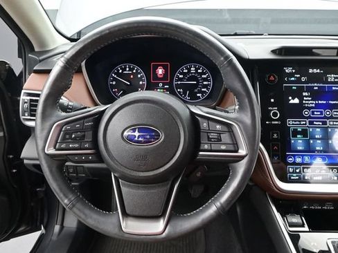 Used 2023 Subaru Outback Touring AWD/4WD image 5