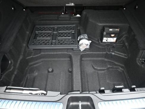 Certified 2025 Mercedes-Benz GLC 43 AMG 4MATIC image 14