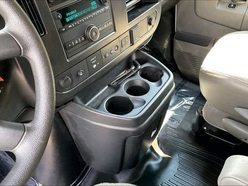 Used 2025 Chevrolet Express 2500 LT w/ LT Preferred Equipment Group RWD image 16