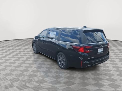 New 2026 Honda Odyssey Touring image 6