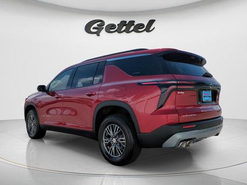 Used 2026 Chevrolet Traverse LT w/ Driver Confidence Package FWD image 7
