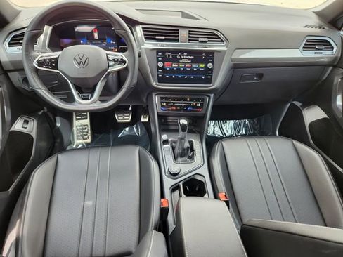 Certified 2022 Volkswagen Tiguan SE R-Line AWD/4WD image 24