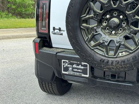 New 2025 GMC Hummer EV 3X w/ LPO, Illumination Package image 14