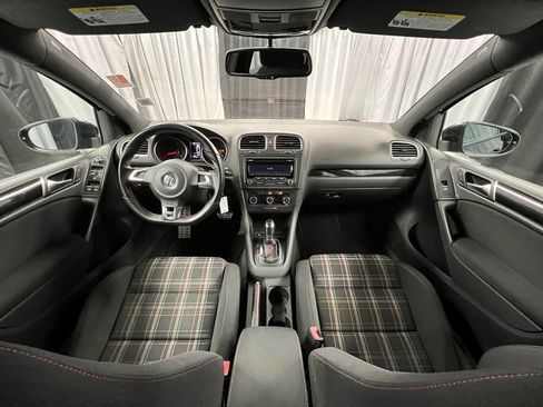 Used 2012 Volkswagen Golf 4-Door image 18