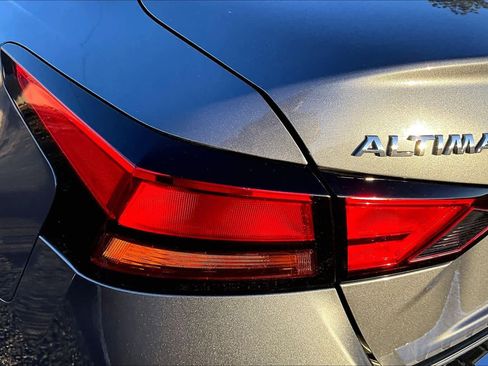 Used 2022 Nissan Altima 2.0 SR image 24