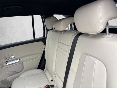 Certified 2025 Mercedes-Benz GLB 250 image 20