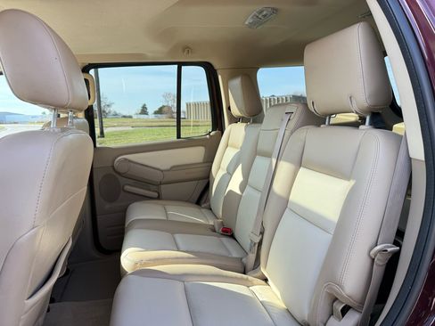 Used 2007 Ford Explorer Eddie Bauer image 23