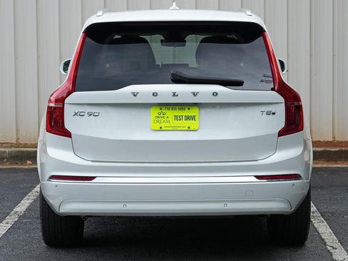 Used 2025 Volvo XC90 T8 Plus AWD/4WD image 54