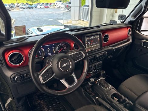 Used 2020 Jeep Wrangler Unlimited Rubicon AWD/4WD image 17