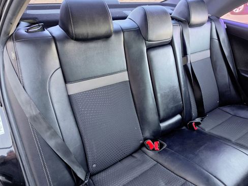 Used 2014 Toyota Camry SE image 18