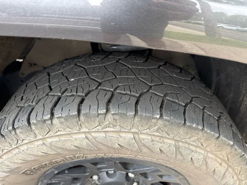 Used 2021 Toyota 4Runner SR5 Premium w/ Moonroof Package AWD/4WD image 2
