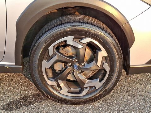 Used 2023 Subaru Crosstrek 2.5i Limited w/ Moonroof Package image 8