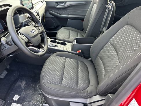 New 2026 Ford Escape Active w/ Cold Weather Package FWD image 9