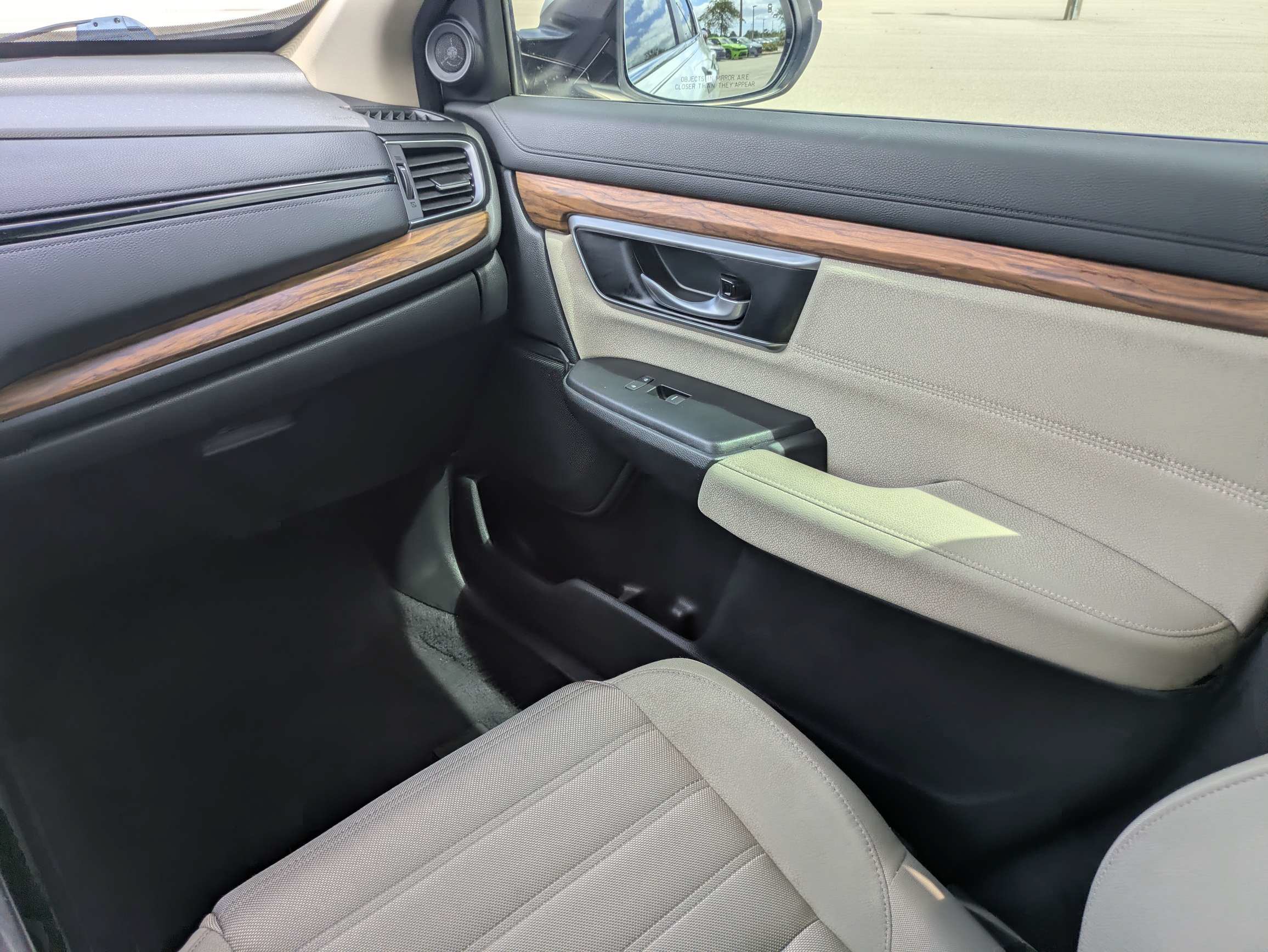 Used 2019 Honda CR-V EX image 17
