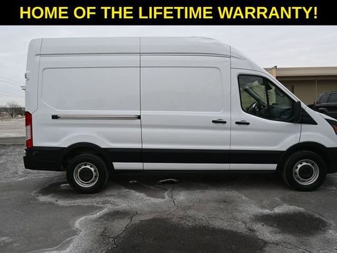 Used 2019 Ford Transit 250 image 32