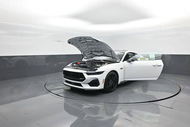 New 2026 Ford Mustang GT w/ GT Performance Package RWD image 34