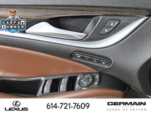 Used 2018 Buick Enclave Avenir w/ Avenir Technology Package AWD/4WD image 28