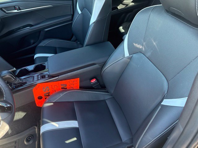 Used 2025 Toyota Camry SE w/ Convenience Package FWD image 25