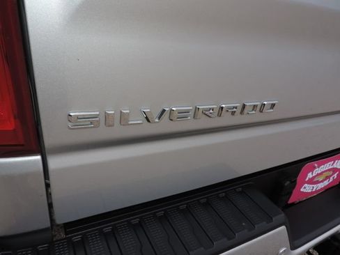 Used 2020 Chevrolet Silverado 1500 RST w/ Texas Edition AWD/4WD image 23