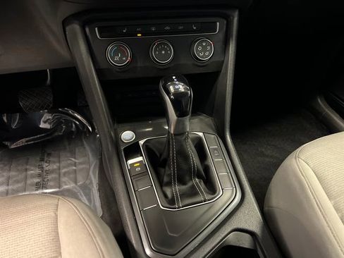 Used 2022 Volkswagen Tiguan S FWD image 27