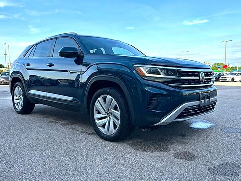 Used 2020 Volkswagen Atlas Cross Sport SE w/ Panoramic Sunroof Package AWD/4WD image 3