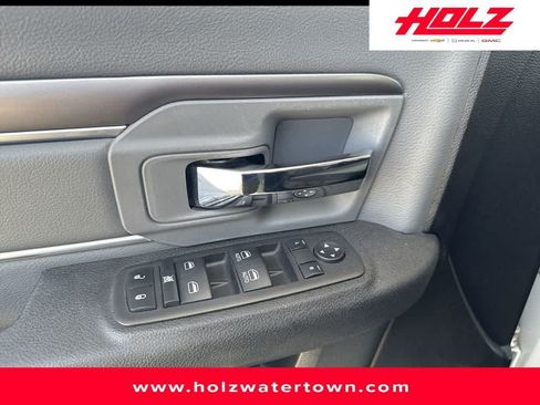 Used 2023 RAM 1500 Classic SLT AWD/4WD image 12