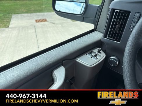 New 2025 Chevrolet Express 2500 Work Van w/ Driver Convenience Package image 18