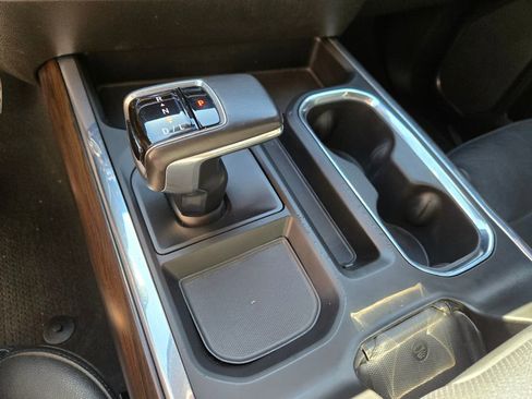 Used 2022 GMC Sierra 1500 SLT w/ SLT Premium Plus Package image 30