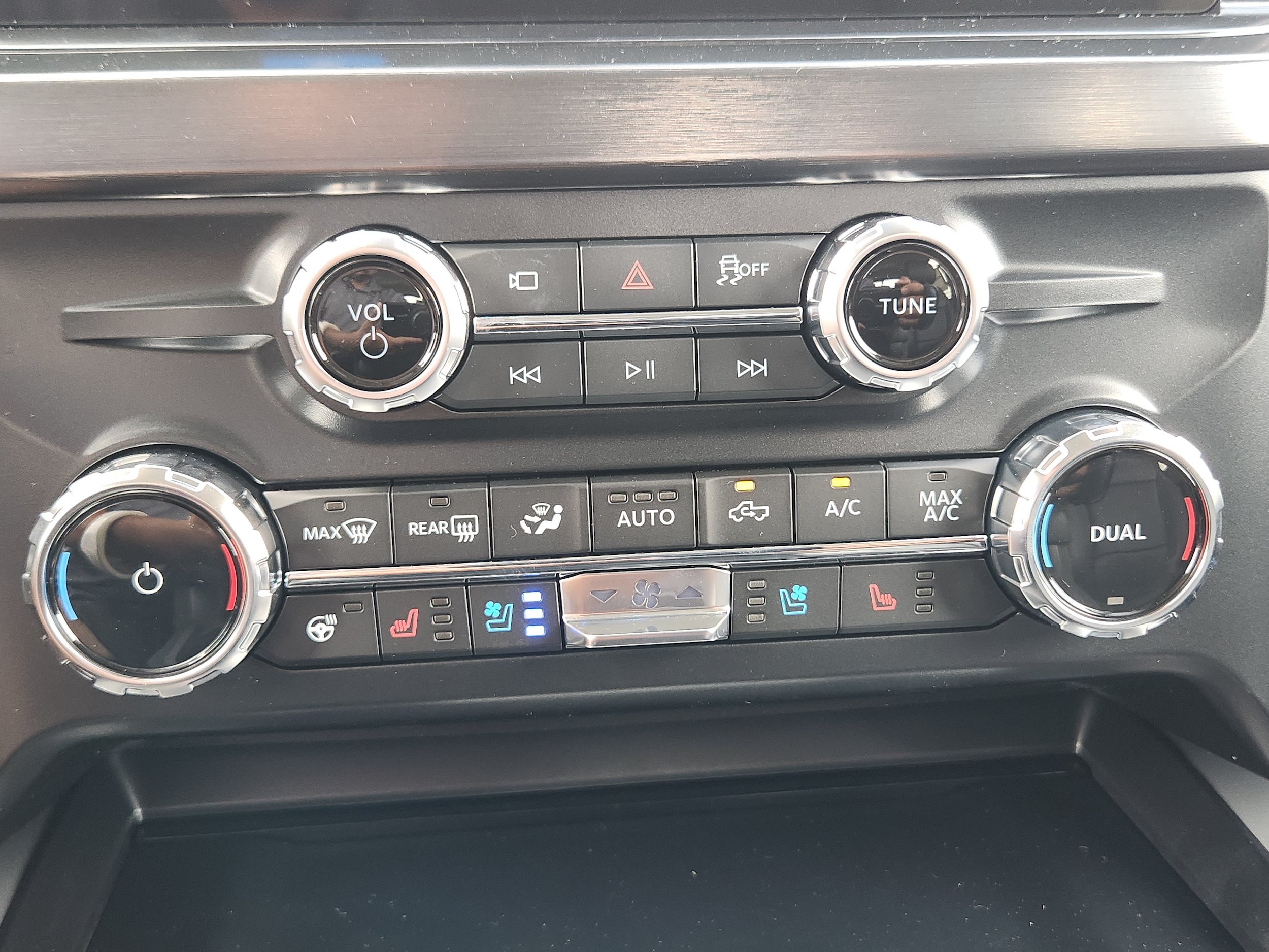 New 2026 Ford F350 Lariat w/ Lariat Premium Package AWD/4WD image 14