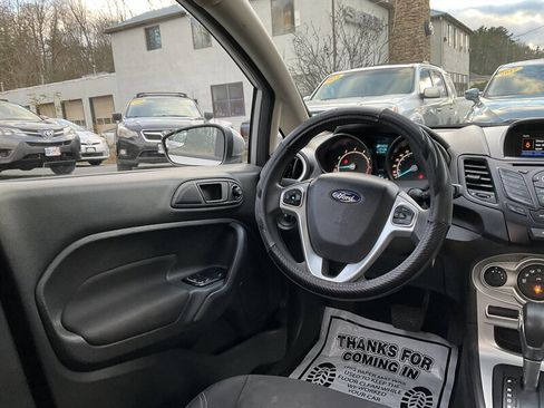 Used 2019 Ford Fiesta SE image 15