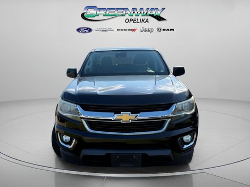 Used 2017 Chevrolet Colorado LT w/ LT Convenience Package RWD image 4
