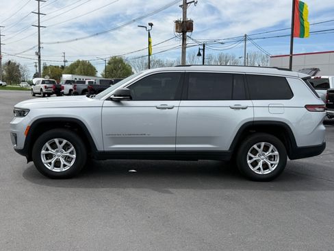 Used 2023 Jeep Grand Cherokee L Limited AWD/4WD image 5
