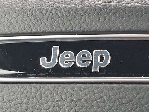 New 2026 Jeep Grand Cherokee Altitude AWD/4WD image 10